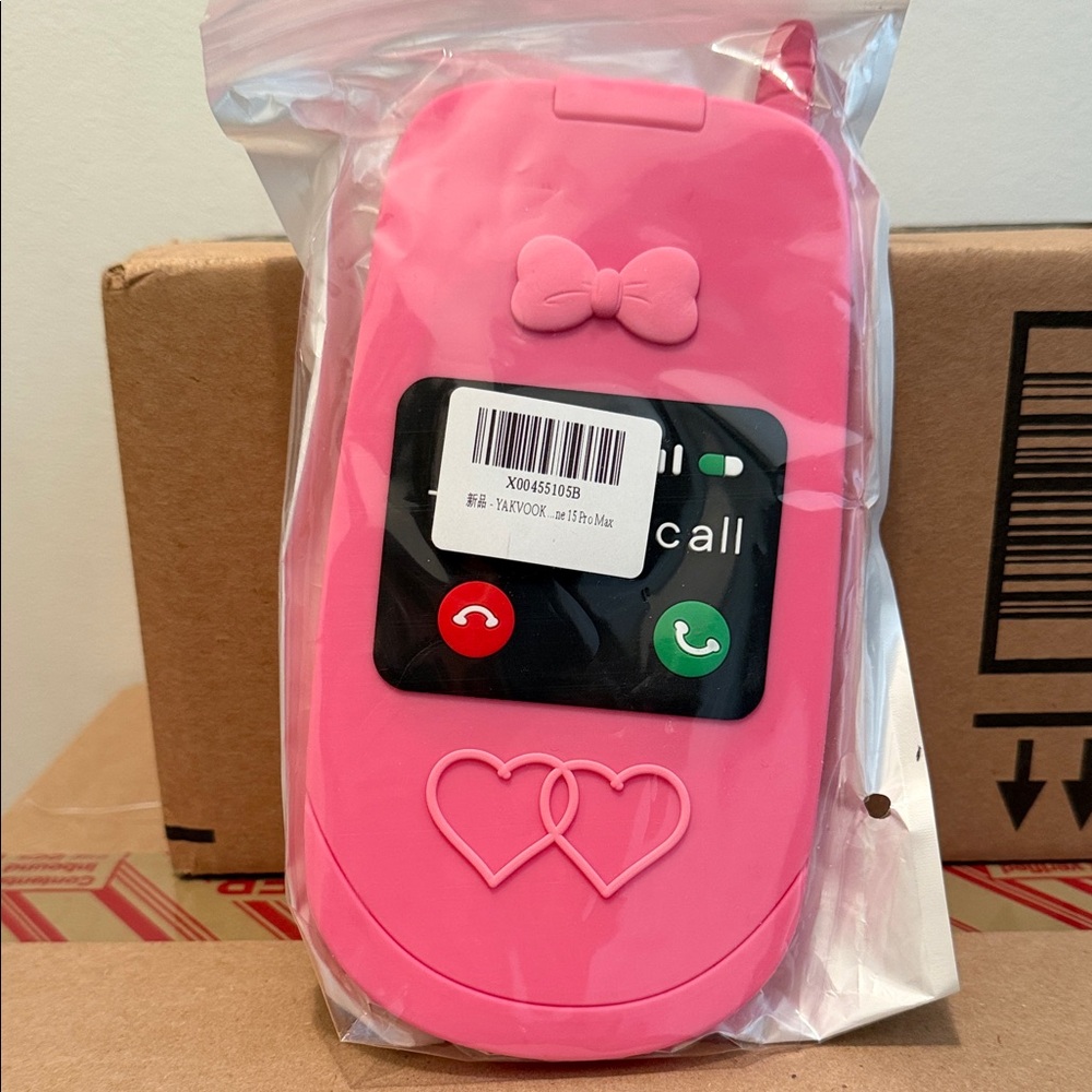 Brand new 🆕 Pink IPhone 3D FlipCase (15 Pro Max)